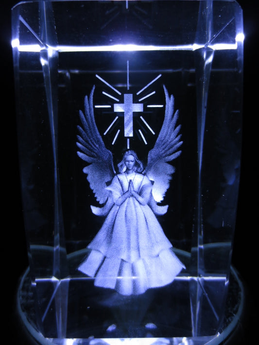 3D-Kristall-Lasergravurblock – Engel und Kreuz