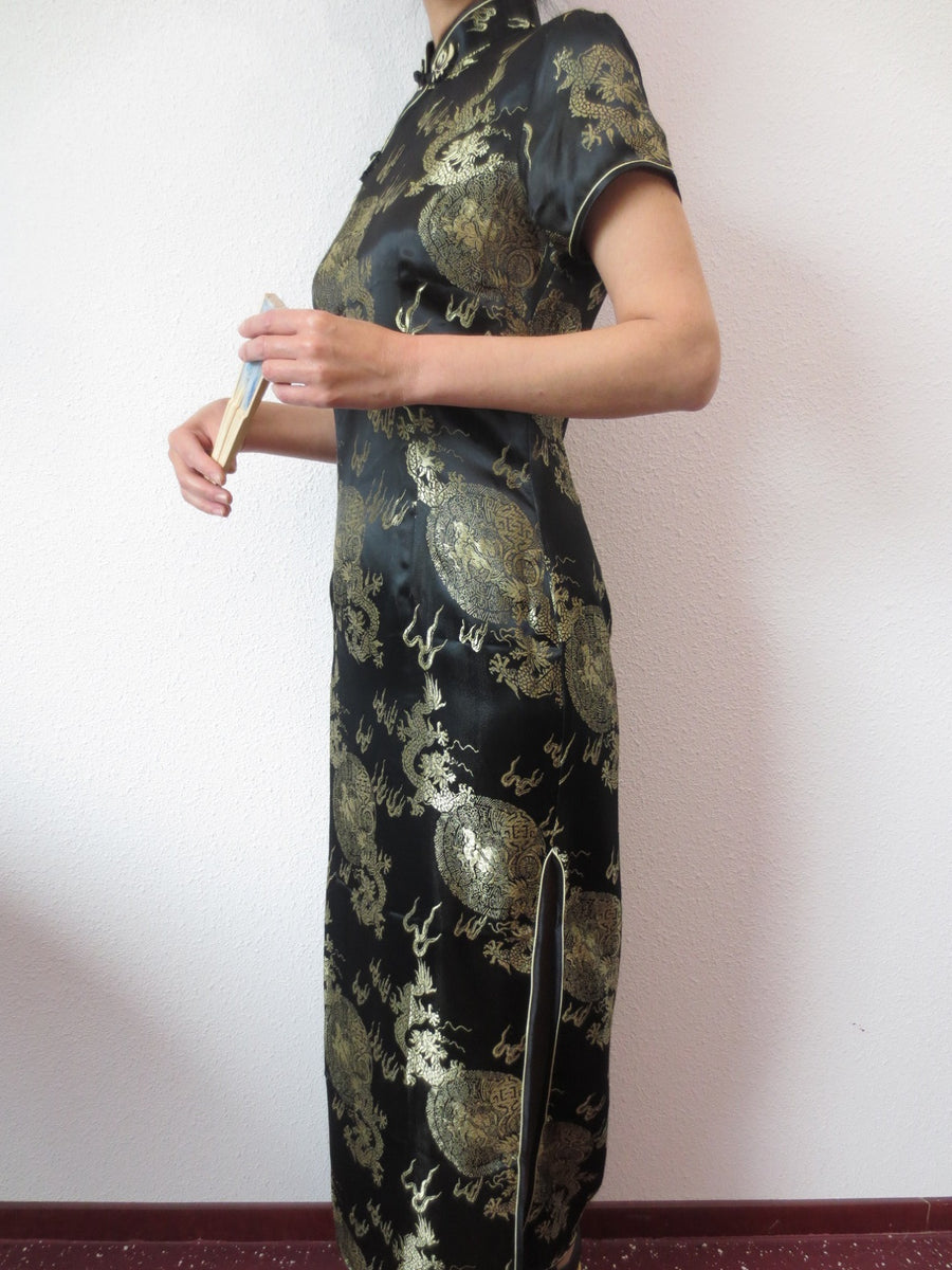 Drachen mit ball schwarz/gold Gre 34