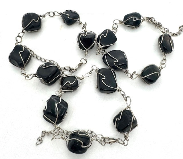 Poliertes Edelstein-Armband Drahtgewickelt – Onyx
