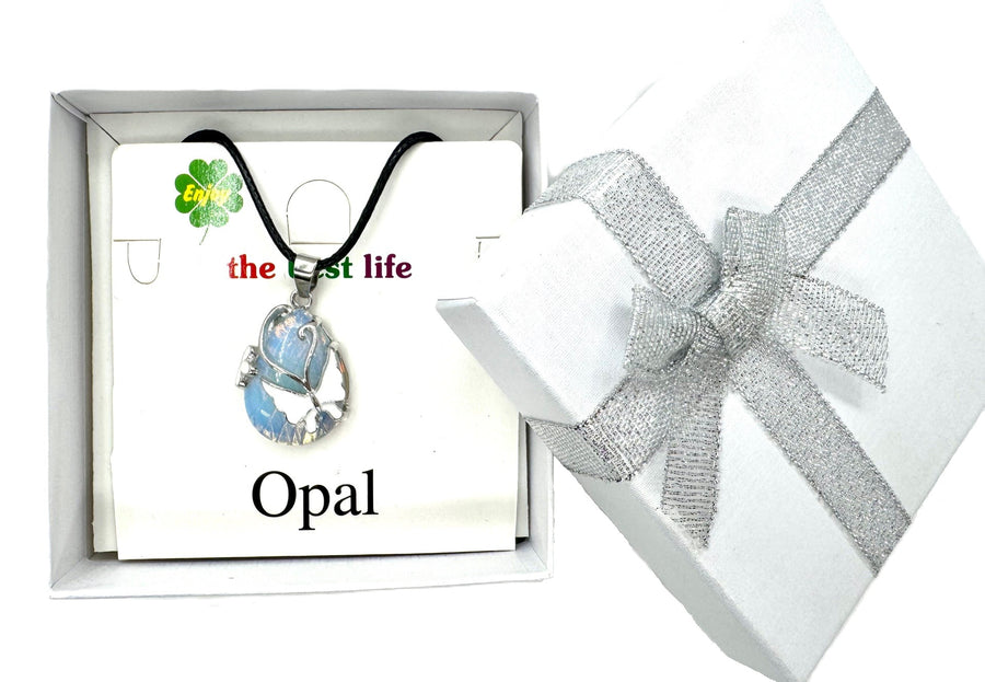 Schmetterlings-Edelsteinanhänger-Halskette - Opal