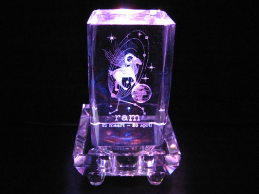 3D-Kristall-Lasergravurblock – Widder