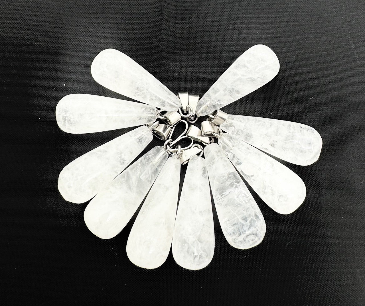 Bergkristall-Tropfenanhänger (10 Stück)