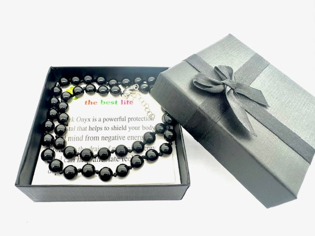 Großhandel – 8 mm Schwarzer Onyx-Perlenkette (mit box)