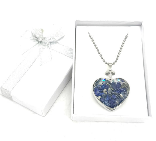Herzförmige Lapislazuli-Halskette mit Anhänger und Geschenkbox