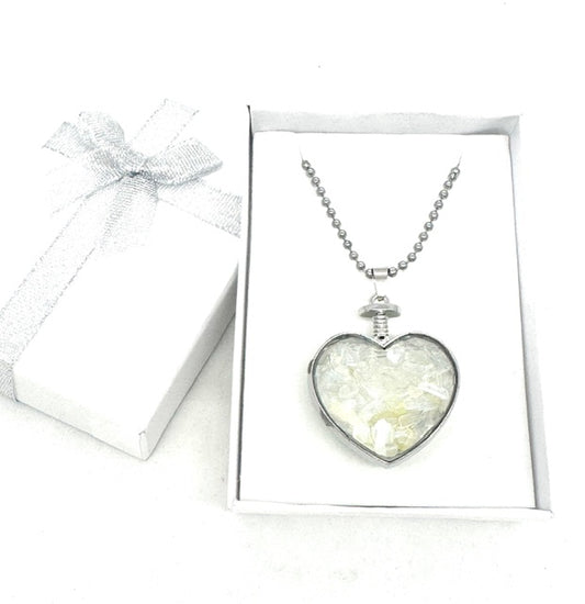 Herzförmige Opal-Halskette mit Geschenkbox
