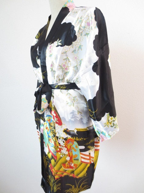 Japanischer Kimono schwarz