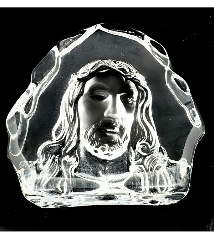 Flacher Jesuskopf aus Kristallglas – 11 cm