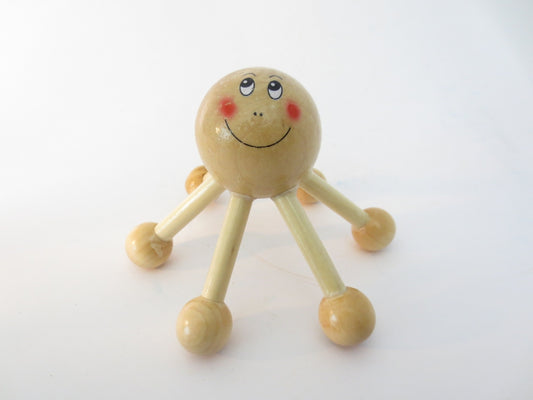 Holz-Massagegerät mit sechs Beinen