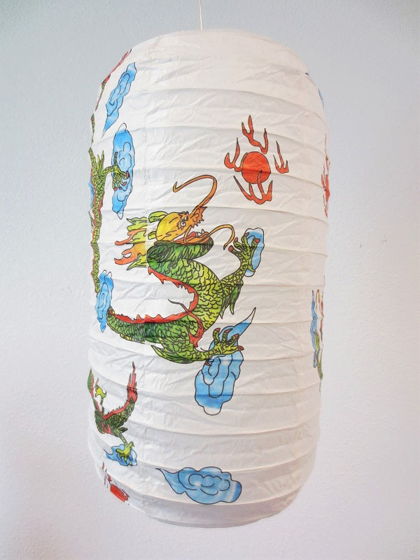Chinesische Papierlaterne im Drachendesign